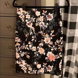NWOT White House Black Market Pencil Skirt